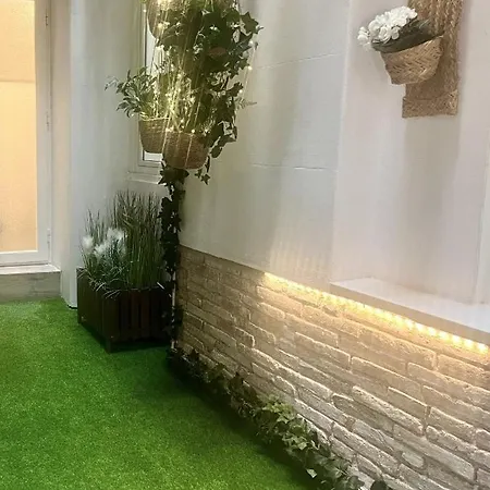 Front Arc Guest house *